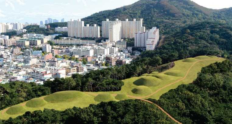연산동 고분군 전시·탐방권 — 부산 연산동 고분군 — 부산광역시 연제구 제공