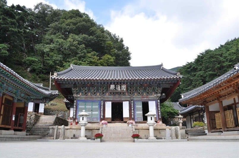 파계사 — 대구 파계사 원통전