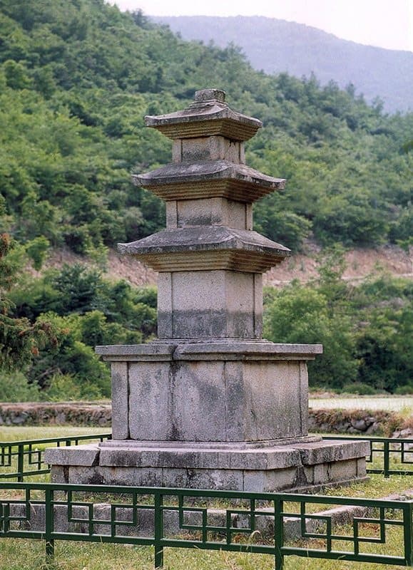 보천사지 삼층석탑 — 의령 보천사지 삼층석탑
